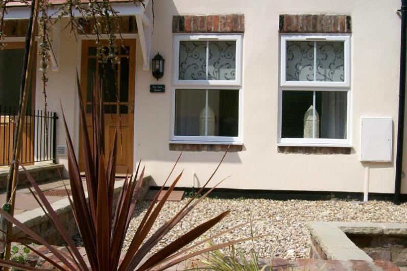 Contemporary Cottage Holidays Бринлингтон Экстерьер фото